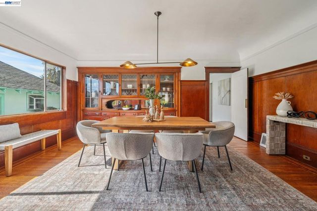 2063 Rosedale Ave, Oakland, CA 94601