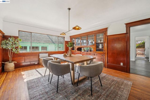 2063 Rosedale Ave, Oakland, CA 94601