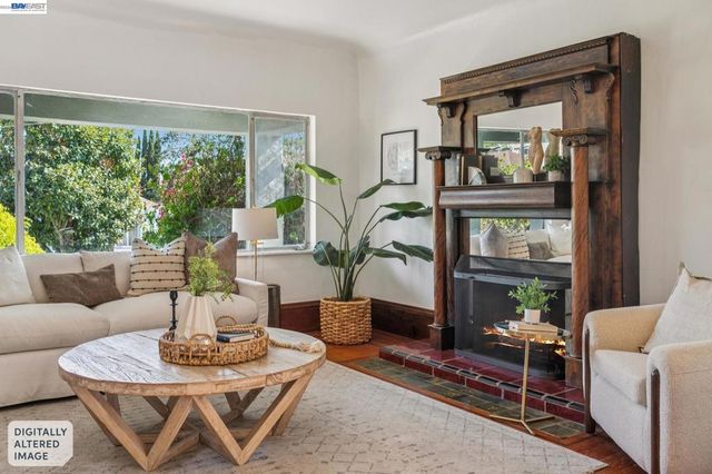 2063 Rosedale Ave, Oakland, CA 94601