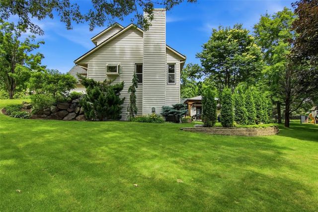 E4520 Woodfield Road, Eau Claire, WI 54701