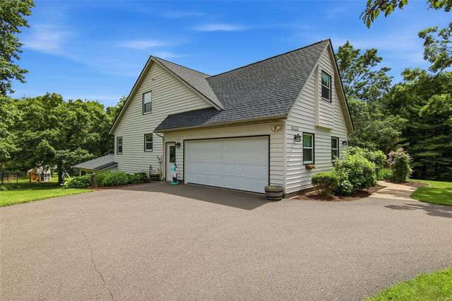 E4520 Woodfield Road, Eau Claire, WI 54701