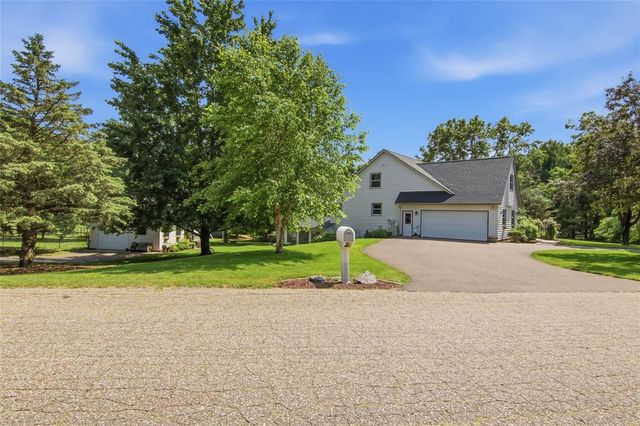 E4520 Woodfield Road, Eau Claire, WI 54701