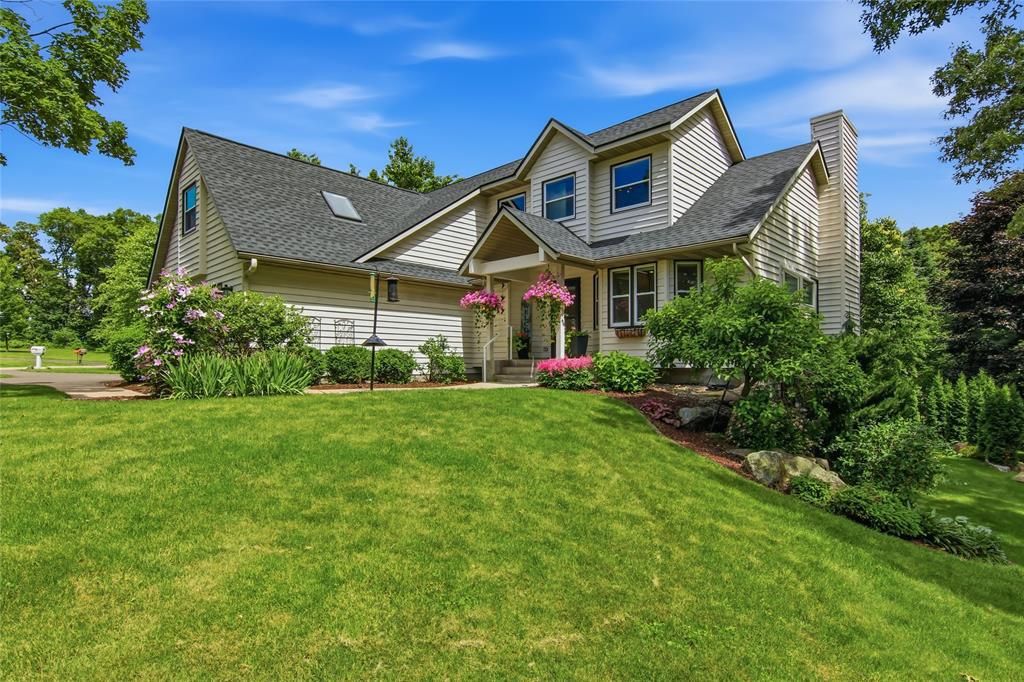 E4520 Woodfield Road, Eau Claire, WI 54701
