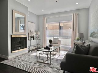 156 S Oak Knoll Avenue 101, Pasadena, CA 91101