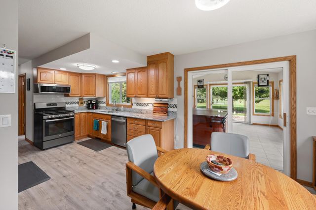 1830 61st Avenue N, Saint Cloud, MN 56303