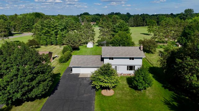 1830 61st Avenue N, Saint Cloud, MN 56303