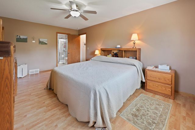 1830 61st Avenue N, Saint Cloud, MN 56303