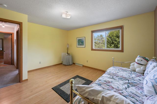 1830 61st Avenue N, Saint Cloud, MN 56303