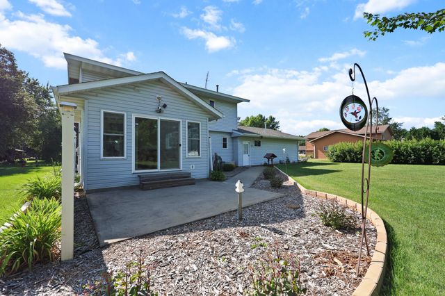 1830 61st Avenue N, Saint Cloud, MN 56303