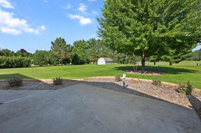 1830 61st Avenue N, Saint Cloud, MN 56303