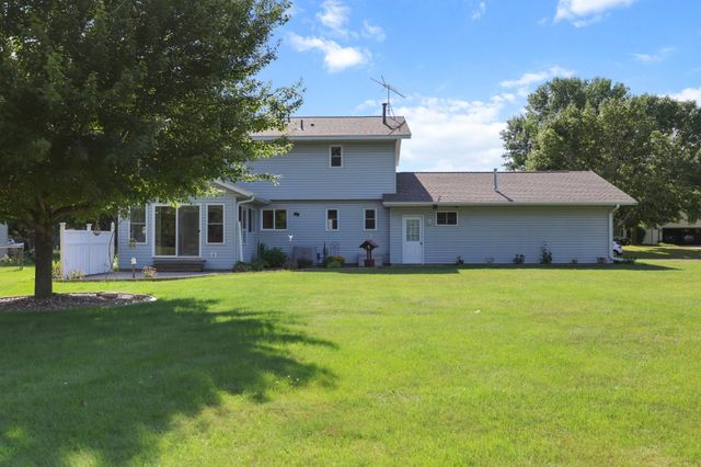 1830 61st Avenue N, Saint Cloud, MN 56303