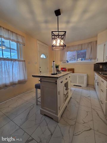 2408 KUTZTOWN RD, Reading, PA 19605