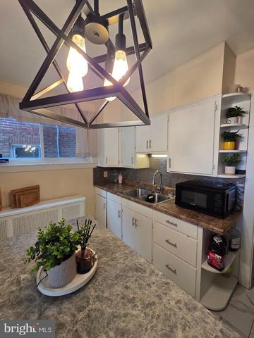 2408 KUTZTOWN RD, Reading, PA 19605