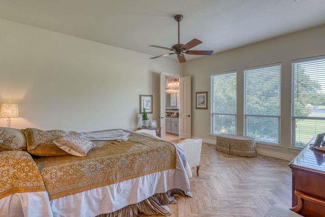 1621 Legends PKWY, Kingsland, TX 78639