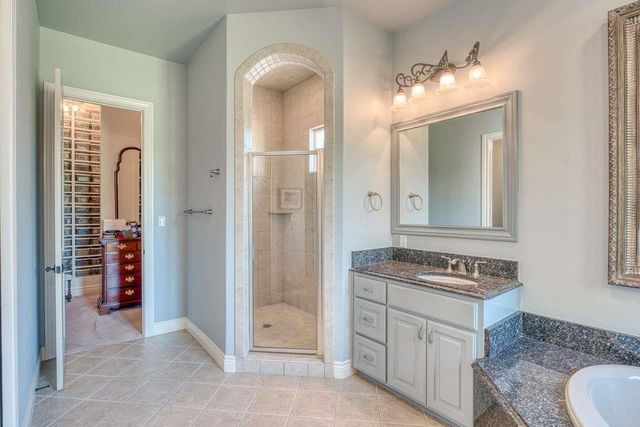 1621 Legends PKWY, Kingsland, TX 78639