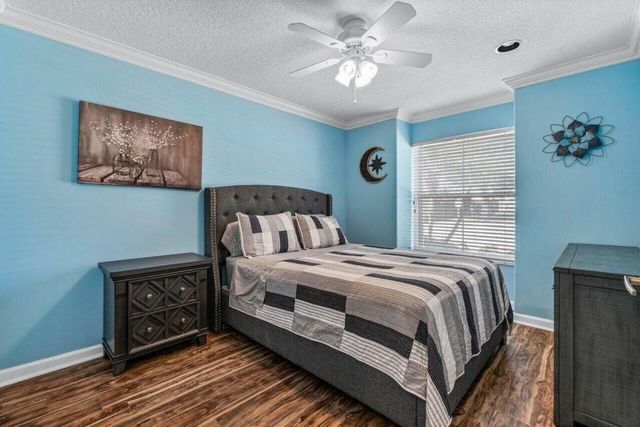 5696 Muirfield Village Circle, Lake Worth, FL 33463