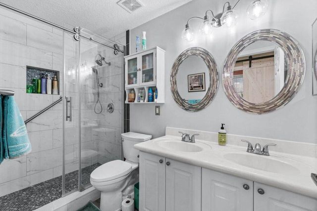 5696 Muirfield Village Circle, Lake Worth, FL 33463