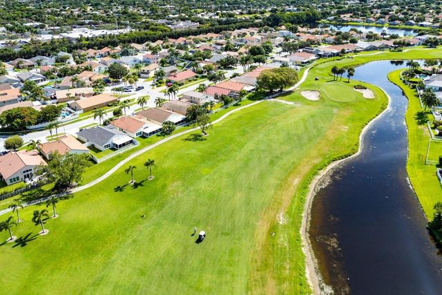 5696 Muirfield Village Circle, Lake Worth, FL 33463