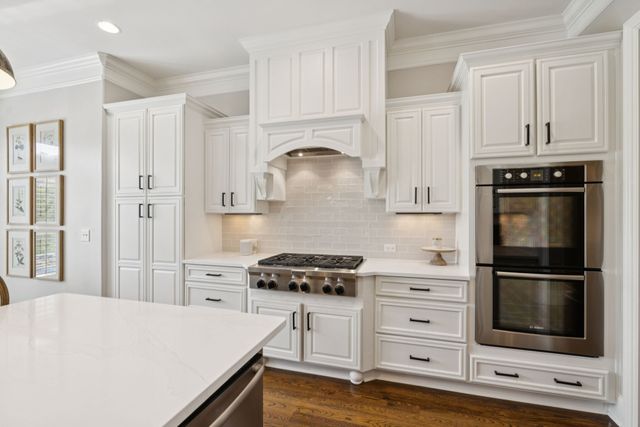 2433 Durham Manor Dr, Franklin, TN 37064