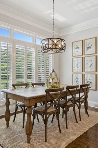 2433 Durham Manor Dr, Franklin, TN 37064