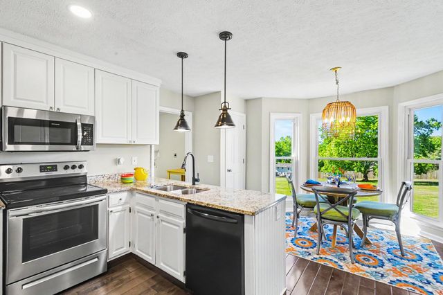 1419 Latimer Ln, Hendersonville, TN 37075
