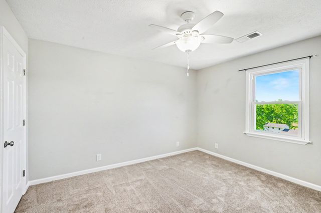 1419 Latimer Ln, Hendersonville, TN 37075