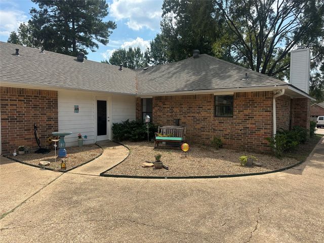 9319 Lytham Drive, Shreveport, LA 71129