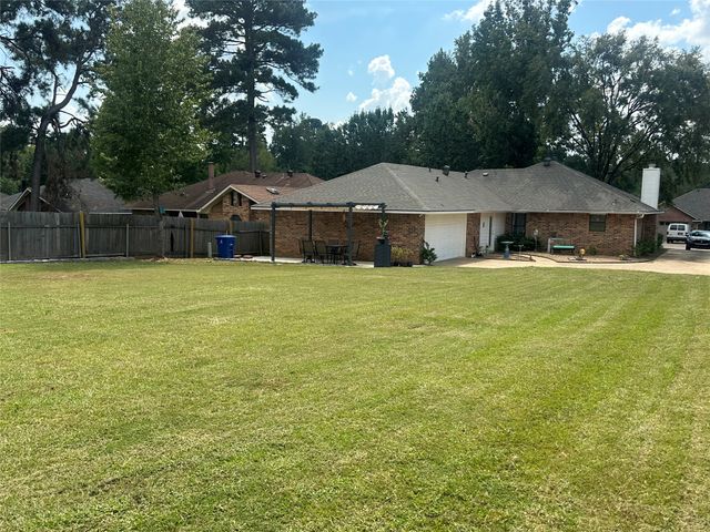 9319 Lytham Drive, Shreveport, LA 71129