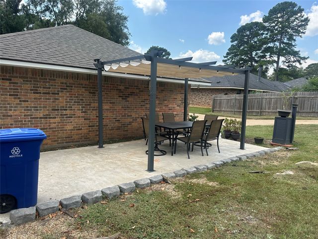 9319 Lytham Drive, Shreveport, LA 71129