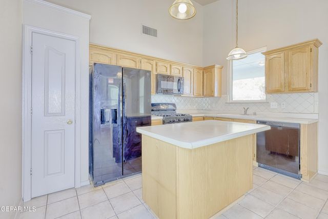 4429 LOMA DIAMANTE Drive, El Paso, TX 79934