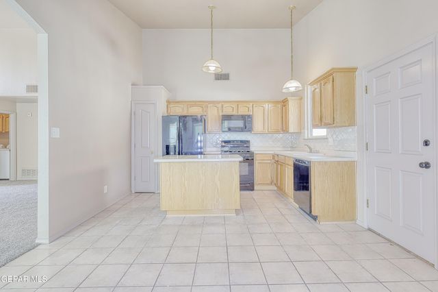 4429 LOMA DIAMANTE Drive, El Paso, TX 79934