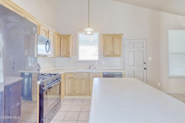 4429 LOMA DIAMANTE Drive, El Paso, TX 79934