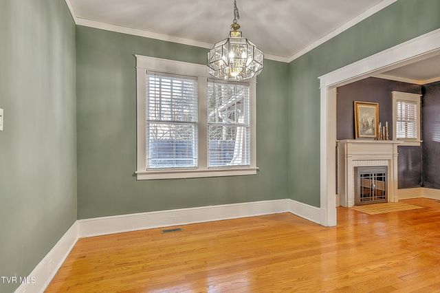 726 Lawrence Avenue, Bristol, VA 24201