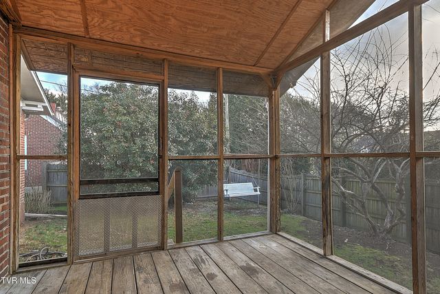 726 Lawrence Avenue, Bristol, VA 24201