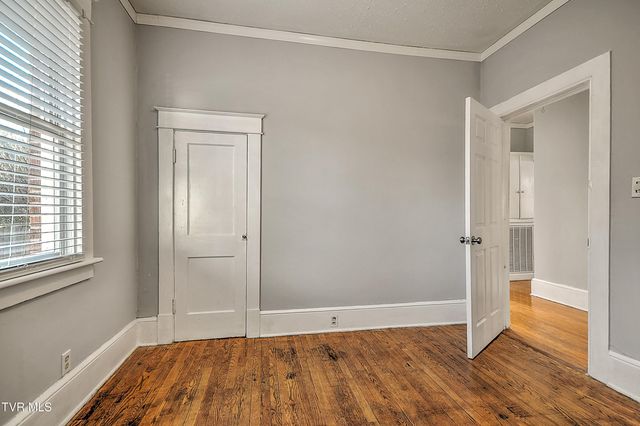 726 Lawrence Avenue, Bristol, VA 24201