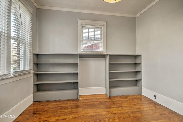 726 Lawrence Avenue, Bristol, VA 24201