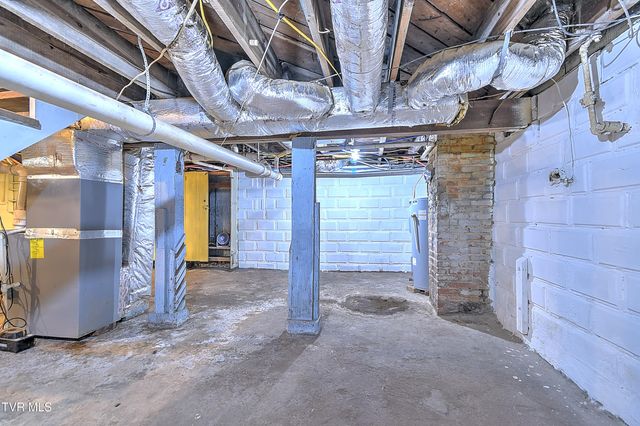 726 Lawrence Avenue, Bristol, VA 24201