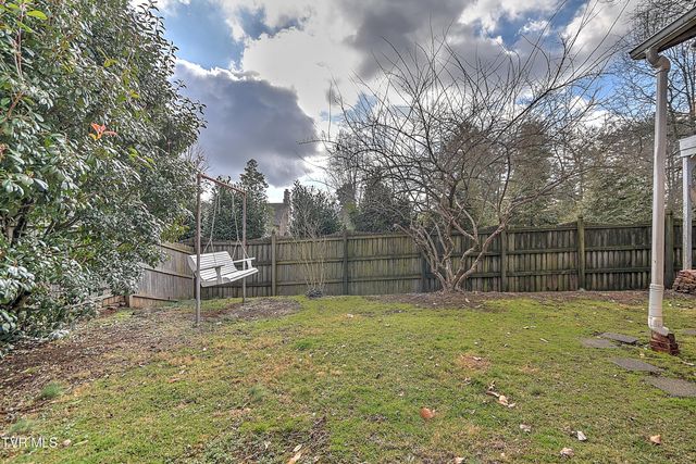 726 Lawrence Avenue, Bristol, VA 24201