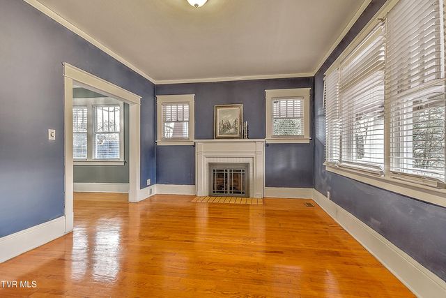 726 Lawrence Avenue, Bristol, VA 24201