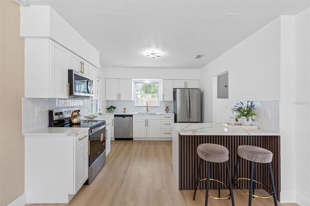 230 BEVERLY BOULEVARD, Brandon, FL 33511