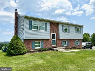 263 DEER RUN RD, Kutztown, PA 19530