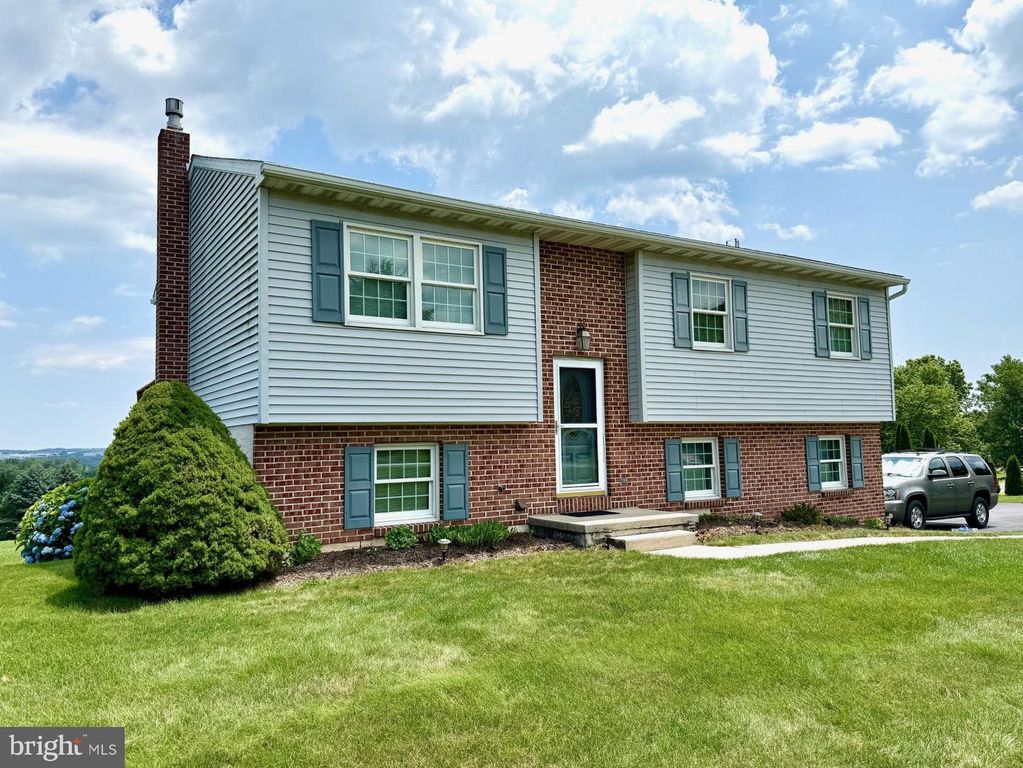 263 DEER RUN RD, Kutztown, PA 19530