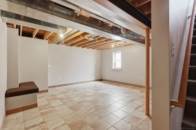 45821 North Avenue, Macomb Twp, MI 48042