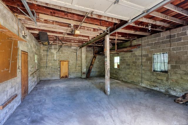45821 North Avenue, Macomb Twp, MI 48042