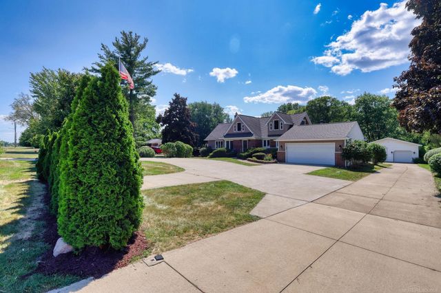 45821 North Avenue, Macomb Twp, MI 48042