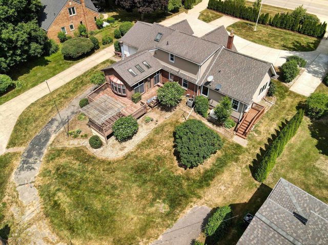 45821 North Avenue, Macomb Twp, MI 48042