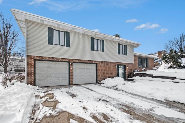 51043 Shady Lane, Elkhart, IN 46514