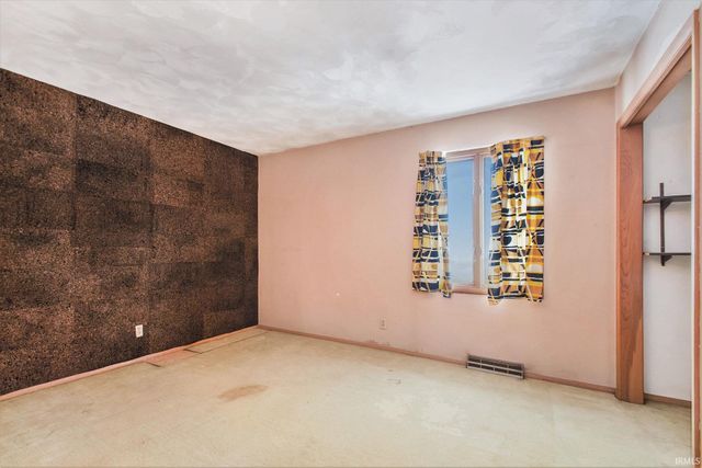 51043 Shady Lane, Elkhart, IN 46514