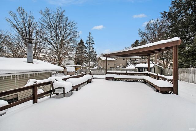 51043 Shady Lane, Elkhart, IN 46514