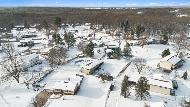 51043 Shady Lane, Elkhart, IN 46514